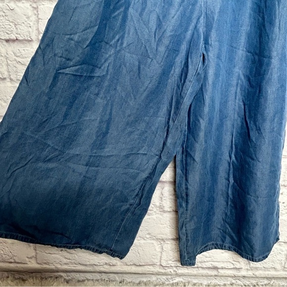 Walter Baker Chambray Wide Leg Off Shoulder Jumpsuit NWT - Picture 5 of 12